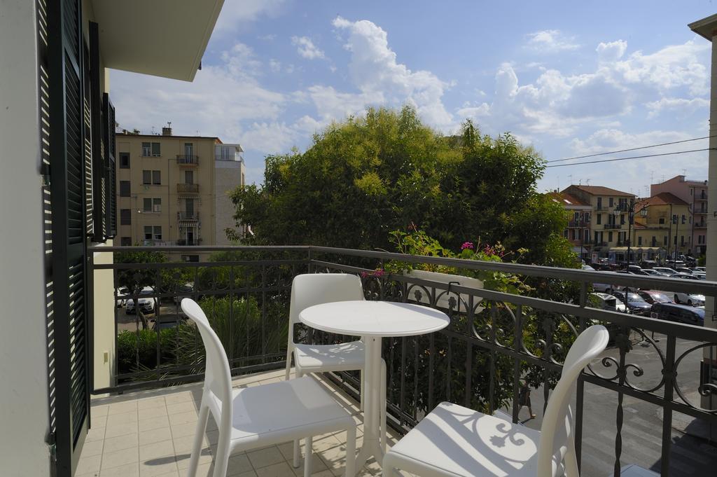 Residence San Marco Suites&Apartments Alassio Exterior photo